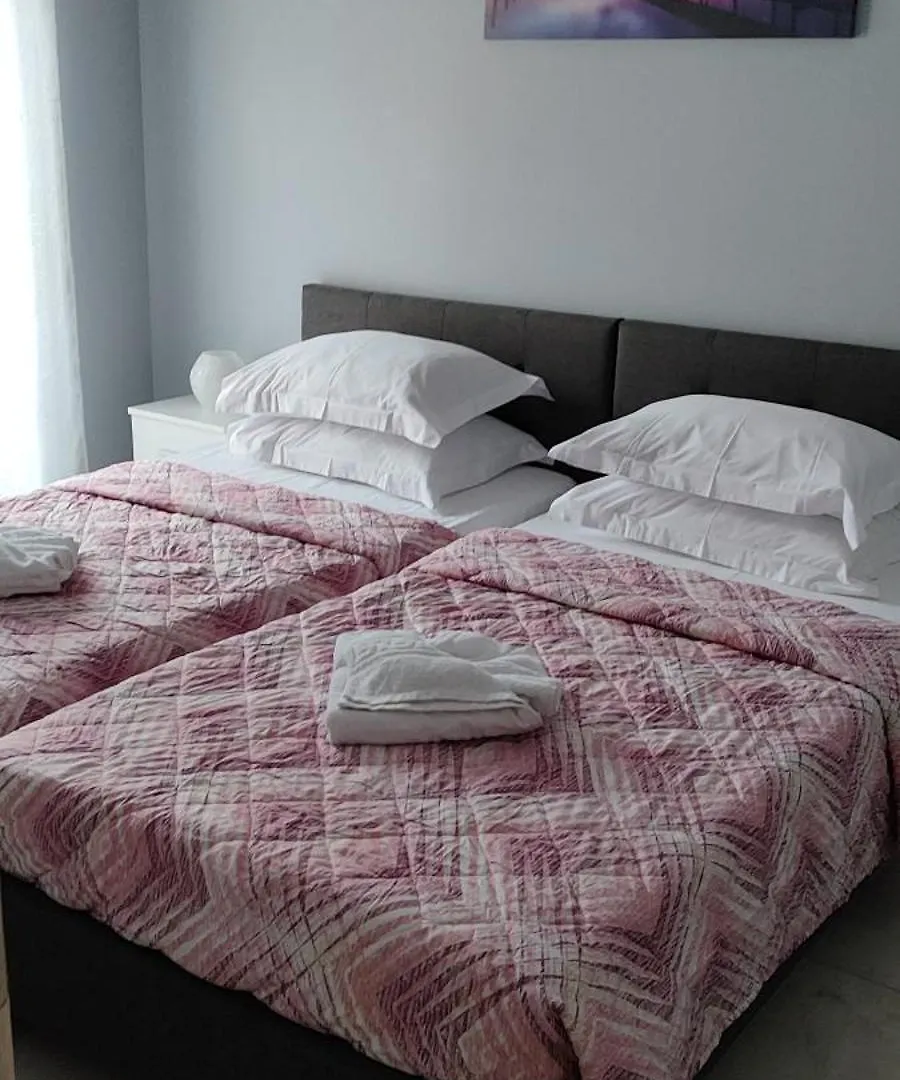 Umbrella Apartment Peraía 0*,  Griechenland
